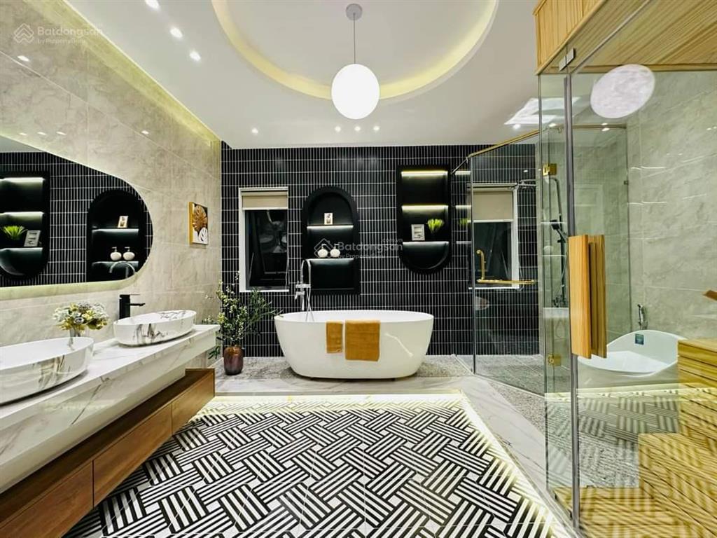 Bán nhà thay chủ chu văn an, p. 12, bình thạnh. dt 88m2 giá 3 tỷ 4 thuê 19tr/tháng. sổ riêng