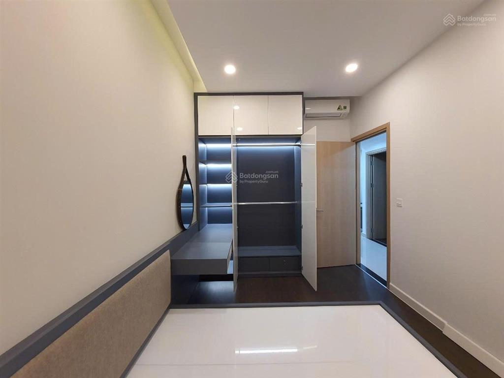 Cần bán căn hộ newton, 96m2, 3 phòng ngủ, 2wc, hdmb, giá 8,4 tỷ, nhà mới đẹp.  0976 028 ***