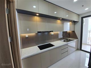 Cần bán căn hộ newton, 100m2, 3 phòng ngủ, 2wc, tầng trung, giá 7,7 tỷ, nhà mới đẹp.  0976 028 ***