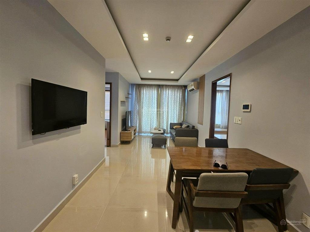 Cho thuê căn hộ sky center, 98m2, 3 phòng ngủ, 2wc, giá 20 triệu/tháng,  0976 028 ***