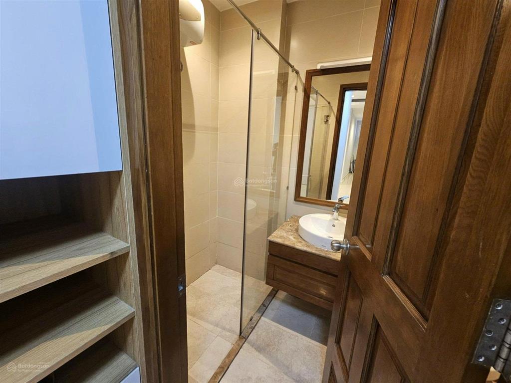 Cho thuê căn hộ sky center, 98m2, 3 phòng ngủ, 2wc, giá 20 triệu/tháng,  0976 028 ***