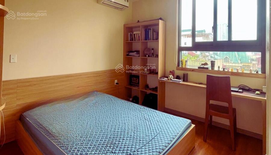 Bán nhà trần thái tông dịch vọng hậu cầu giấy 30m2 5t mạt tiền 6.8m 7.5 tỷ sổ đỏ chính chủ