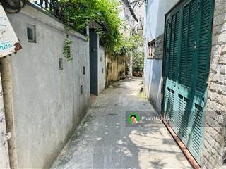 Bán gấp nhà võ chí công cầu giấy5t 30m2 mt 3.5m 7.45 tỷ ngõ liên thông  sổ đỏ chính chủ