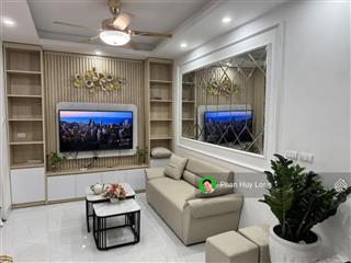 Hot ! bán gấp nhà ngõ phố cầu giấy hà nội 5 tầng diện tích 28m2 mặt tiền 6.5m 7.45 tỷkd sầm uất