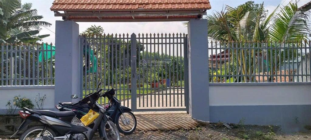 Chính chủ bán gấp  mua đất tặng nhà cấp 4 ngay kcn becamex hơn 3000m2, chỉ 950 triệu có thổ cư