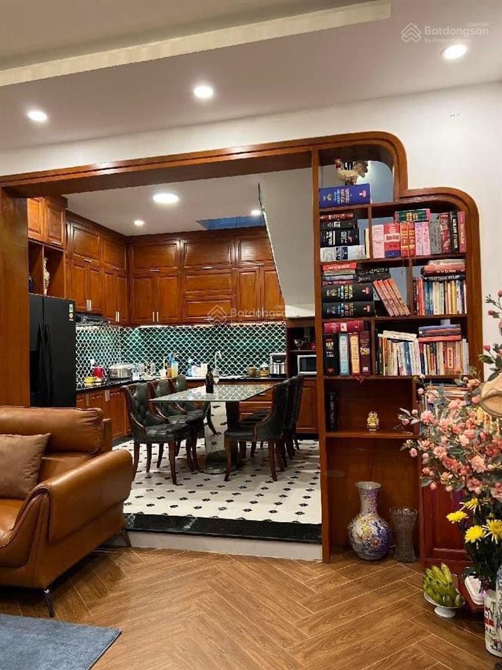 Xoay vốn kinh doanh cần bán nhà hai bà trưng, quận 3  hạ giá còn 6,25 tỷ/ 68m2 vuông vức, sổ chuẩn