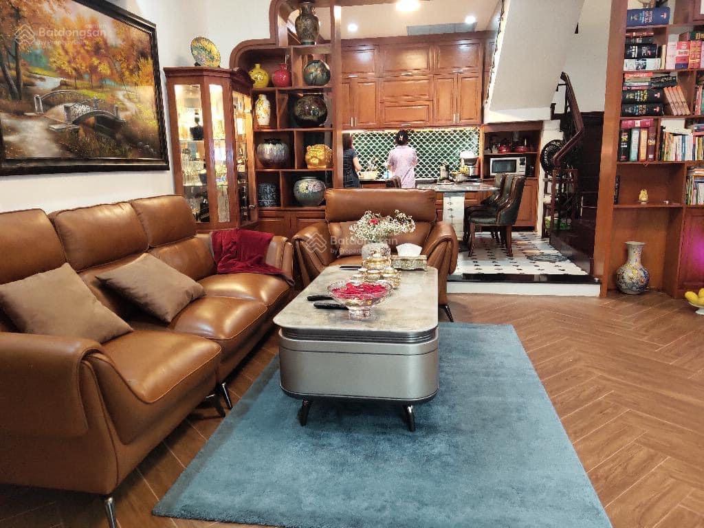 Xoay vốn kinh doanh cần bán nhà hai bà trưng, quận 3  hạ giá còn 6,25 tỷ/ 68m2 vuông vức, sổ chuẩn