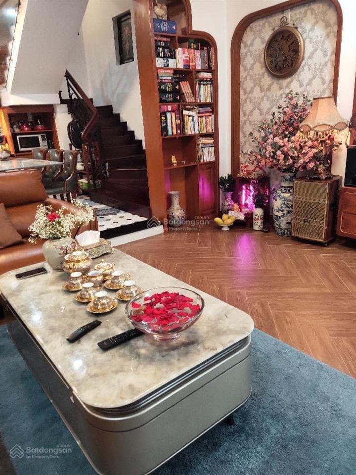 Xoay vốn kinh doanh cần bán nhà hai bà trưng, quận 3  hạ giá còn 6,25 tỷ/ 68m2 vuông vức, sổ chuẩn