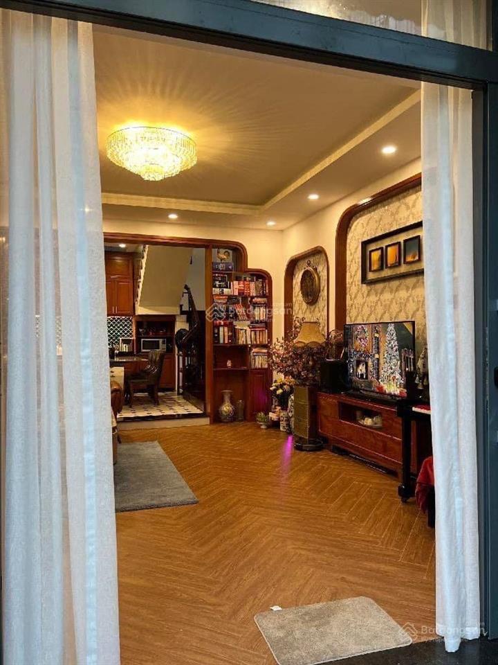 Xoay vốn kinh doanh cần bán nhà hai bà trưng, quận 3  hạ giá còn 6,25 tỷ/ 68m2 vuông vức, sổ chuẩn