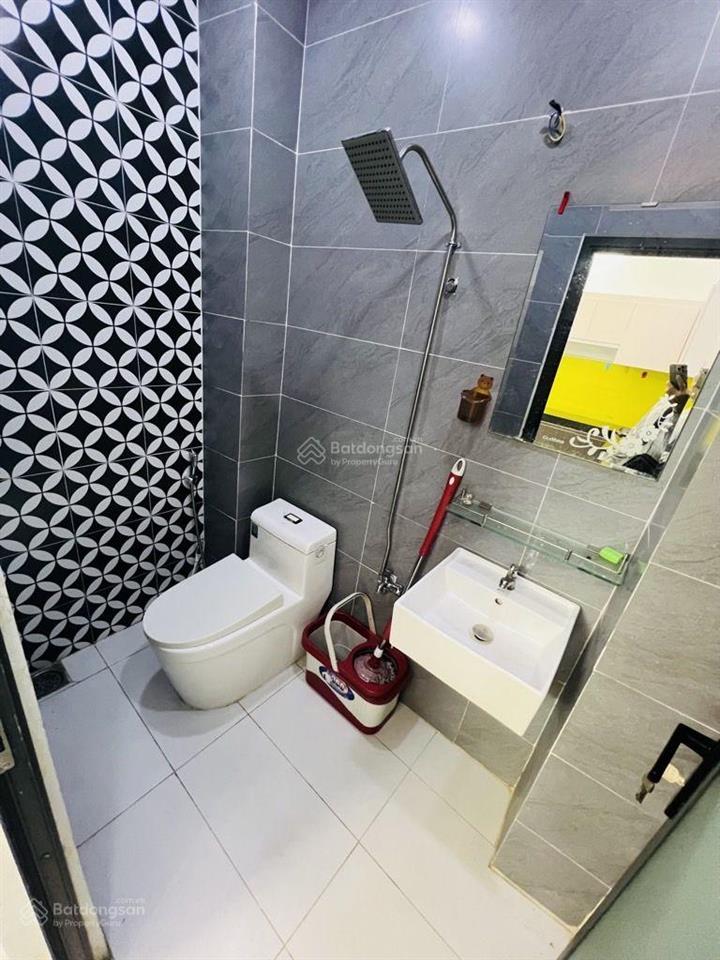 Chỉ 5,49 tỷ nhà đẹp sát mặt tiền lâm văn bền, tân kiểng, quận 7  dt 5x10m  3 pn