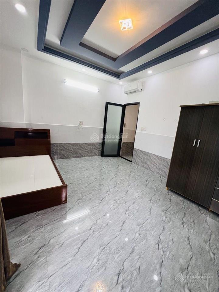 Chỉ 5,49 tỷ nhà đẹp sát mặt tiền lâm văn bền, tân kiểng, quận 7  dt 5x10m  3 pn