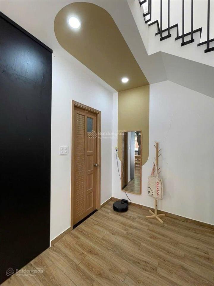 3.9 tỷ nhà đẹp lâm văn bền, quận 7, dt 6x8m, full nội thất cao cấp
