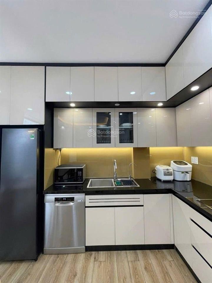 3.9 tỷ nhà đẹp lâm văn bền, quận 7, dt 6x8m, full nội thất cao cấp