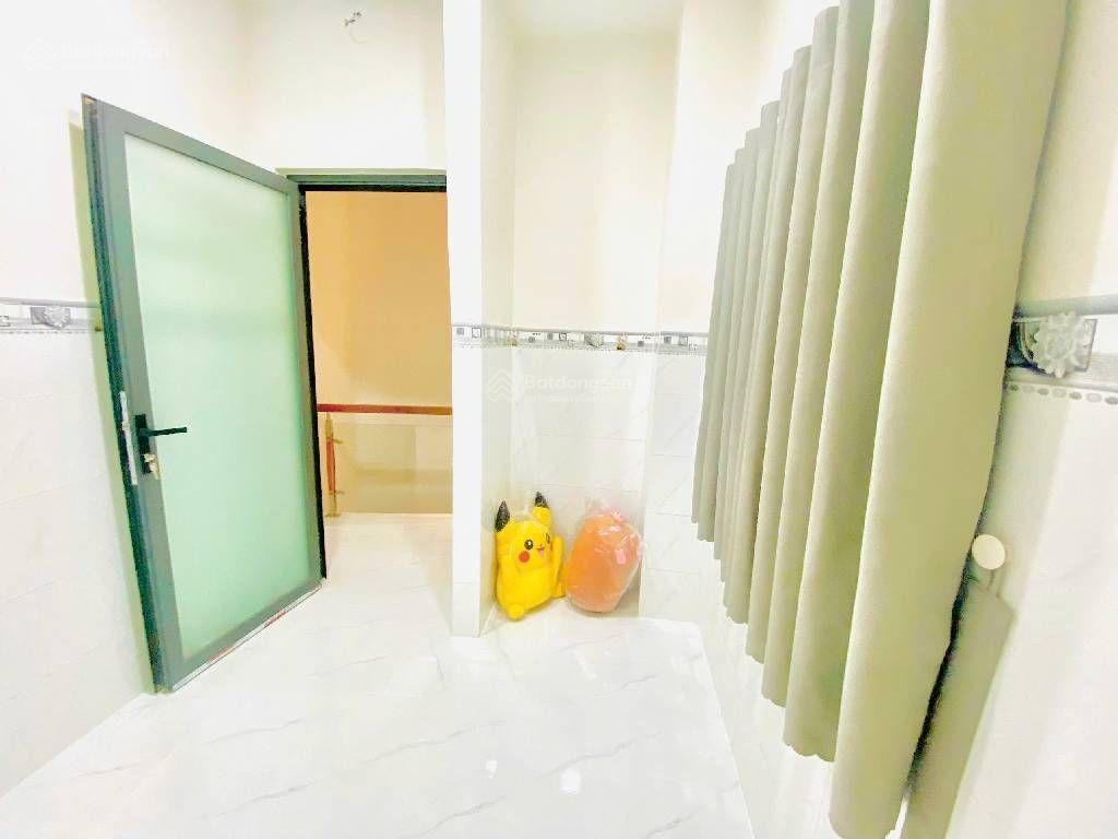 Nhà lâm văn bền quận 7 xe tải tránh  dt 27m2 (ngang 4m) chỉ 2.8 tỷ