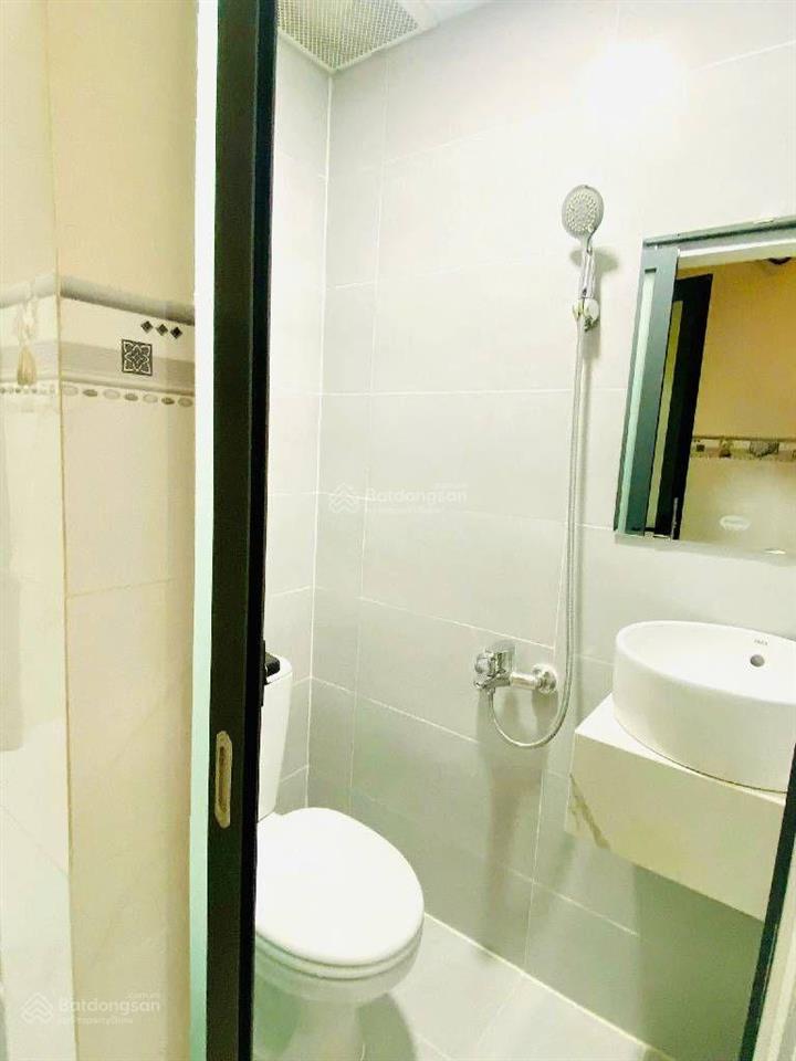 Nhà lâm văn bền quận 7 xe tải tránh  dt 27m2 (ngang 4m) chỉ 2.8 tỷ