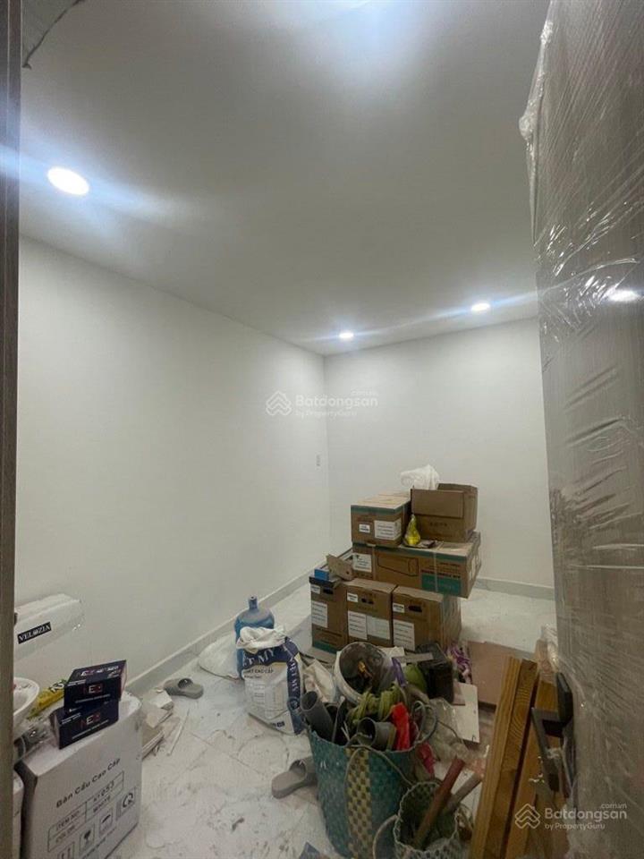 Nhà lâm văn bền, p. tân kiểng, quận 7, dt 40m2  3 pn. chỉ 4.5 tỷ