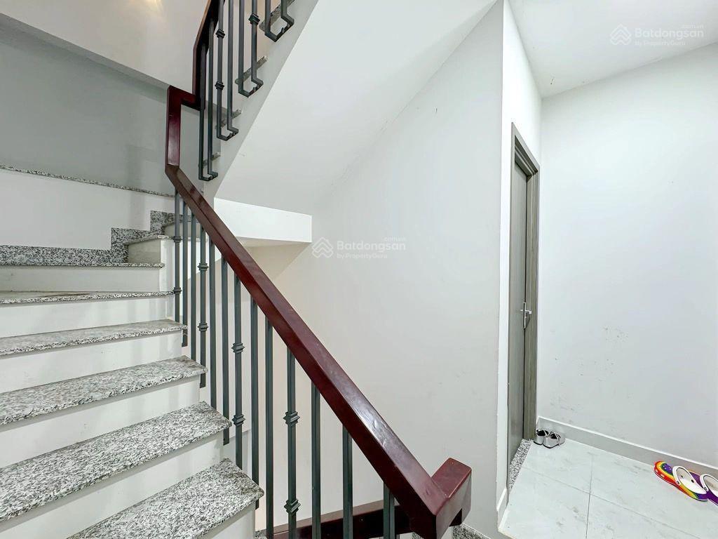 Nhà 4 tầng lâm văn bền  tân kiểng  quận 7  7pn  dt 61.2m2. dòng tiền 30tr  chỉ 7 tỷ 5