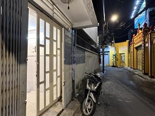 Nhà 3 tầng hẻm xe hơi, trần xuân soạn  quận 7, 3x10m, 2pn 2wc