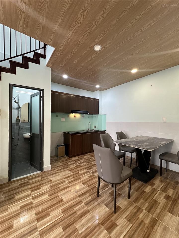 Đường dương bá trạc, phường chánh hưng (p. 1 cũ), quận 8 diện tích 4m x 6m, 2pn, 1wc