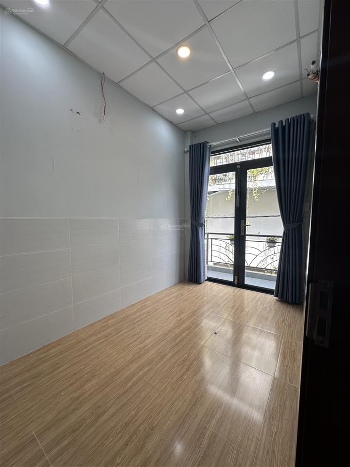 Đường dương bá trạc, phường chánh hưng (p. 1 cũ), quận 8 diện tích 4m x 6m, 2pn, 1wc