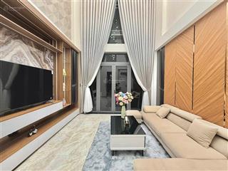 Bán nhà siêu phẩm quận 10, đường hòa hảo, p5, 10,2 tỷ, 63m2  giá ưu đãi hot