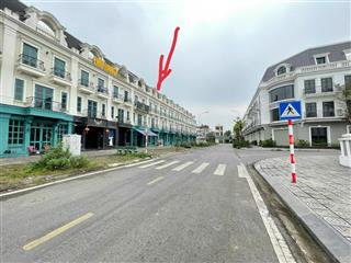Chính chủ bán căn nhà shophouse, cạnh siêu thị vincom uông bí, thành phố uông bí, quảng ninh