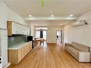 [ hot deal ] căn hộ mới xây full nội thất ngay vòng xoay dân chủ