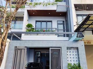 Nhà đẹp hồ văn huê , phường 9 , q phú nhuận , giá 2tỷ7,diện tích 72m2,hợp đồng thuê 25tr/th
