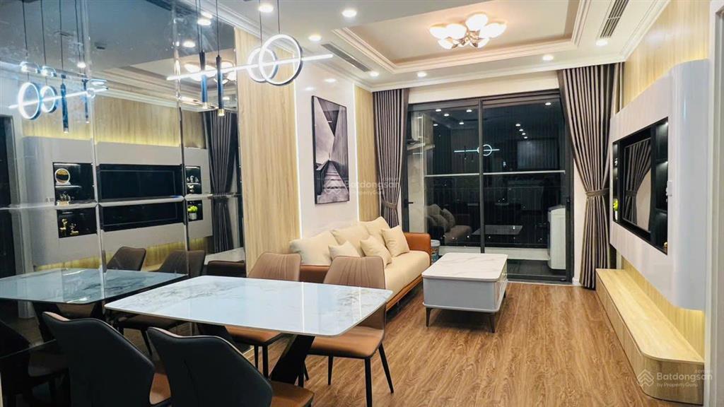 Bán căn hộ 2 ngủ view trực diện sông hồng, cầu nhật tân tầng cao tại sunshine riverside 80m2
