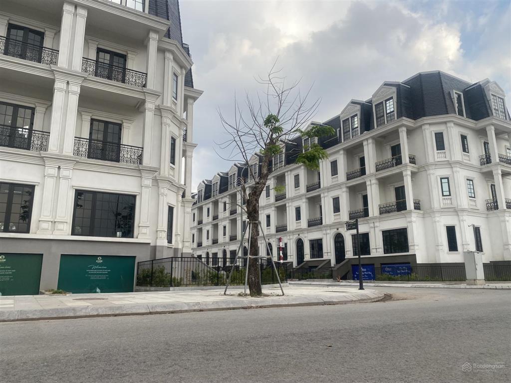 Cần nhượng lại bt lk tại jade square, xây rộng mt rộng, view đẹp cực chất giá 50tỷ