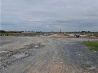 Cần bán gấp đất nền mặt tiền vườn thơm.  0979 307 ***