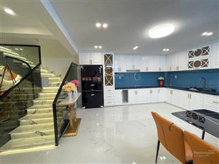 Tt.nhà bè  xe hơi ngủ nhà  full nội thất cao cấp  9x triệu/m2