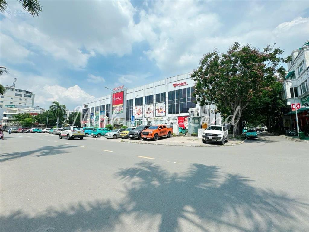 Bán nhà vincom kdc nam long  xe hơi ngủ nhà  3 tầng btct  ngang 5m  99m2  sổ riêng  hoàn công