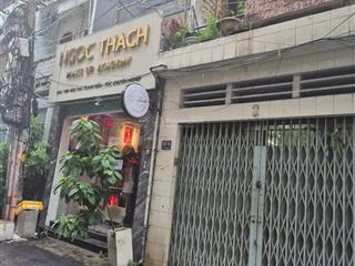 Bán nhà hẻm 6m trần hưng đạo q1 64m², 2 tầng, hướng đông nam giá chỉ 17 tỷ!