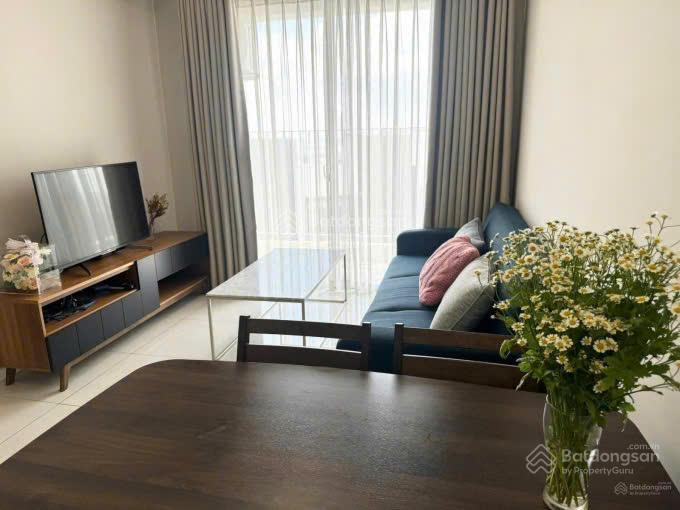 Cần bán căn chung cư golden mansion, 2pn 2wc, giá 3 tỷ 8. dt 54m2, sổ riêng