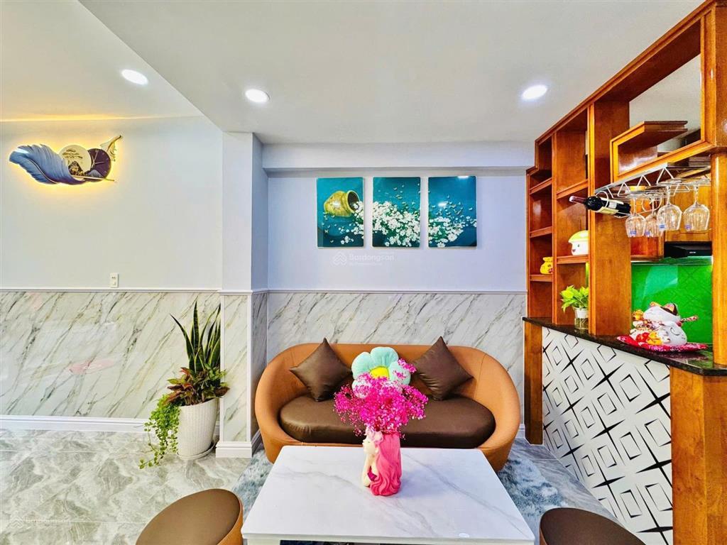 Bán nhanh căn nhà đường nguyễn gia trí, bình thạnh, hcm, 7 tỷ 550tr/ dt 57,6m2/ shr chính chủ