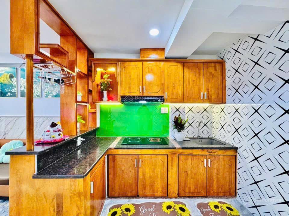 Bán nhanh căn nhà đường nguyễn gia trí, bình thạnh, hcm, 7 tỷ 550tr/ dt 57,6m2/ shr chính chủ