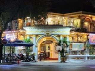 Nhà biệt thự góc 2mt 86 võ văn tần  bà huyện thanh quan, p. vts quận 3 dt 25x25m 1 trệt 2 lầu