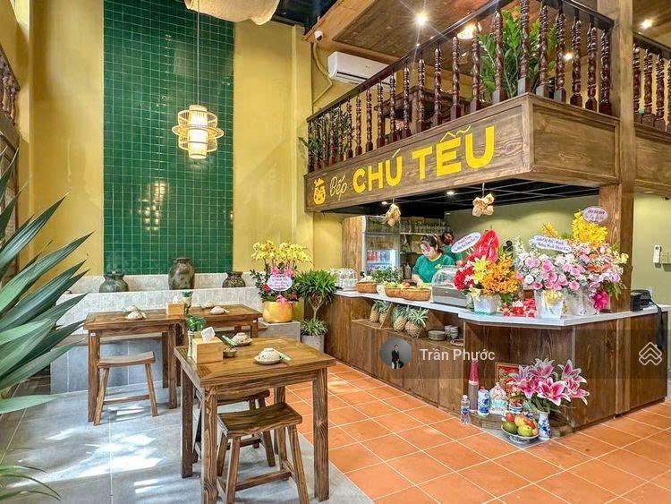 Nhà mt số 22 trần quốc toản, quận 3 dt 8.5x15m 1 trệt 1 lửng 1 lầu trống suốt phù hợp kinh doanh