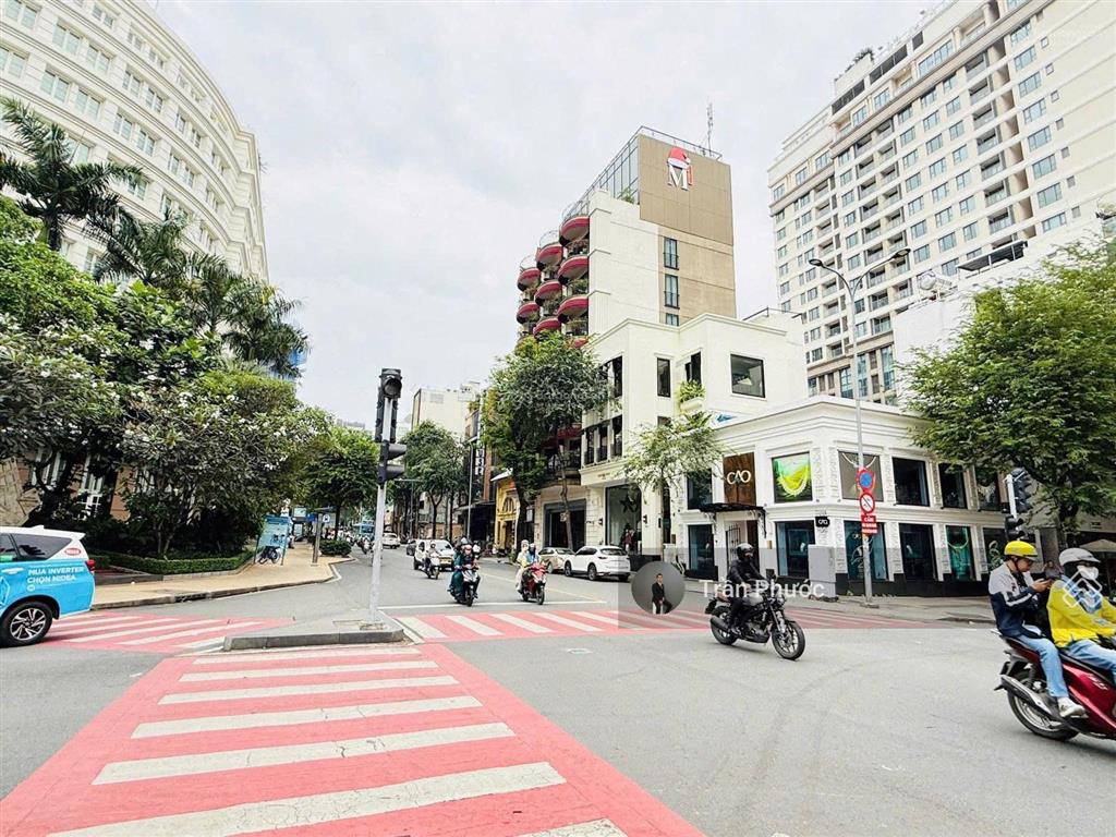 Nhà hai mặt tiền hai bà trưng & cao bá quát, q.1  góc 2mt đẹp vị trí vàng phù hợp mọi