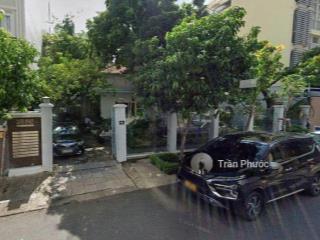 Villa siêu đẹp số 6 phan kế bính quận 1  dt 18.7 x 33m kc 1 trệt, 2 lầu. giá thuê 245 triệu