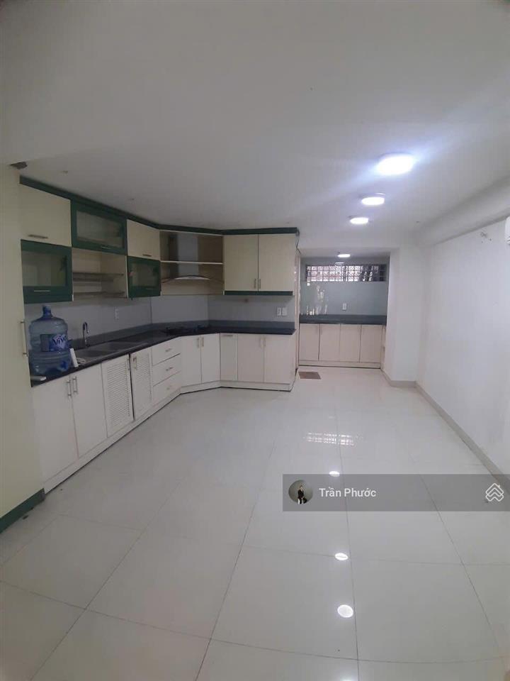 Nhà mặt tiền 21 trần nhật duật quận 1  dt 4x20m kc 1 trệt 3 lầu phù hợp kinh doanh