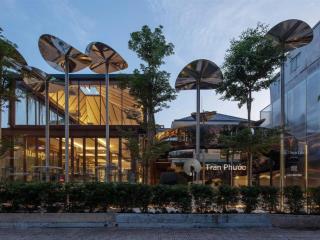 Biệt thự sân vườn 224 pasteur p. vts quận 3 dt 20x35m, nh 30m dtkv 934m² kc 1 trệt, 1 lầu