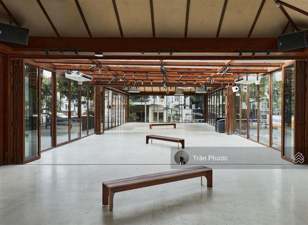 Biệt thự sân vườn 224 pasteur p. vts quận 3 dt 20x35m, nh 30m dtkv 934m² kc 1 trệt, 1 lầu
