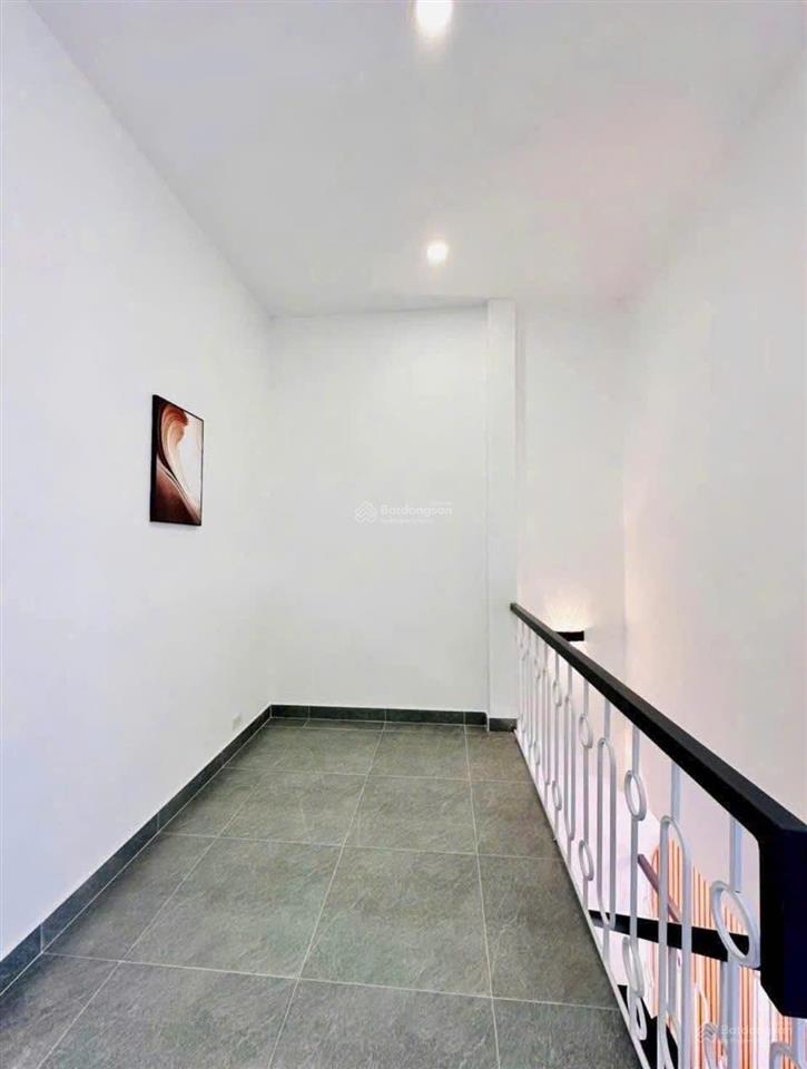 Chính chủ cần bán gấp căn nhà chợ bà hom bình tân