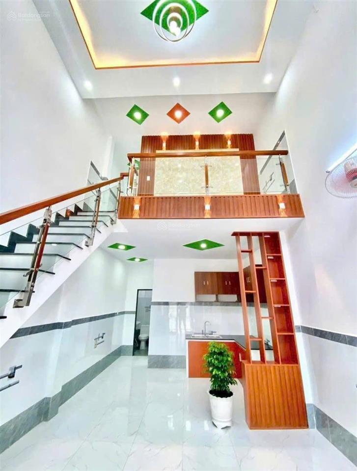 Chính chủ cần bán gấp căn nhà chợ bà hom bình tân