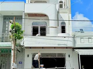 Nhà mới chuẩn bị hoàng thiện đường d4 hồng loan, 1 trệt 2 lầu giá ưu đãi