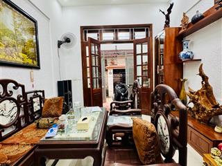 Nhà đẹp cầu diễn ô tô tránh nhau, ngõ thông kinh doanh ô chờ thang máy thoáng trước sau