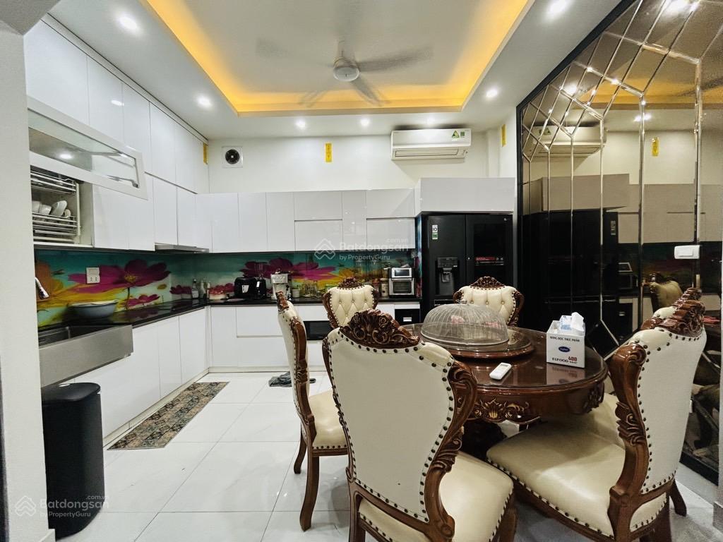 Lê trọng tấn ô tô nhà mới thang máy 6 tầng full nội thất nhập khẩu