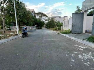 Chính chủ ngộp cần bán lô đất đường nguyễn hoàng, p. an phú, q.2, 2 tỷ 2, 100m2, shr, mua bán liền.